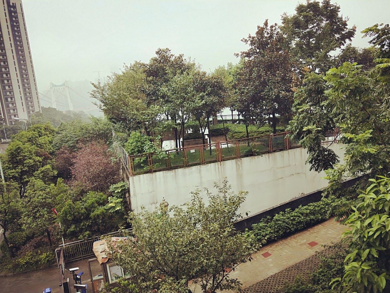 重庆日进斗金公寓