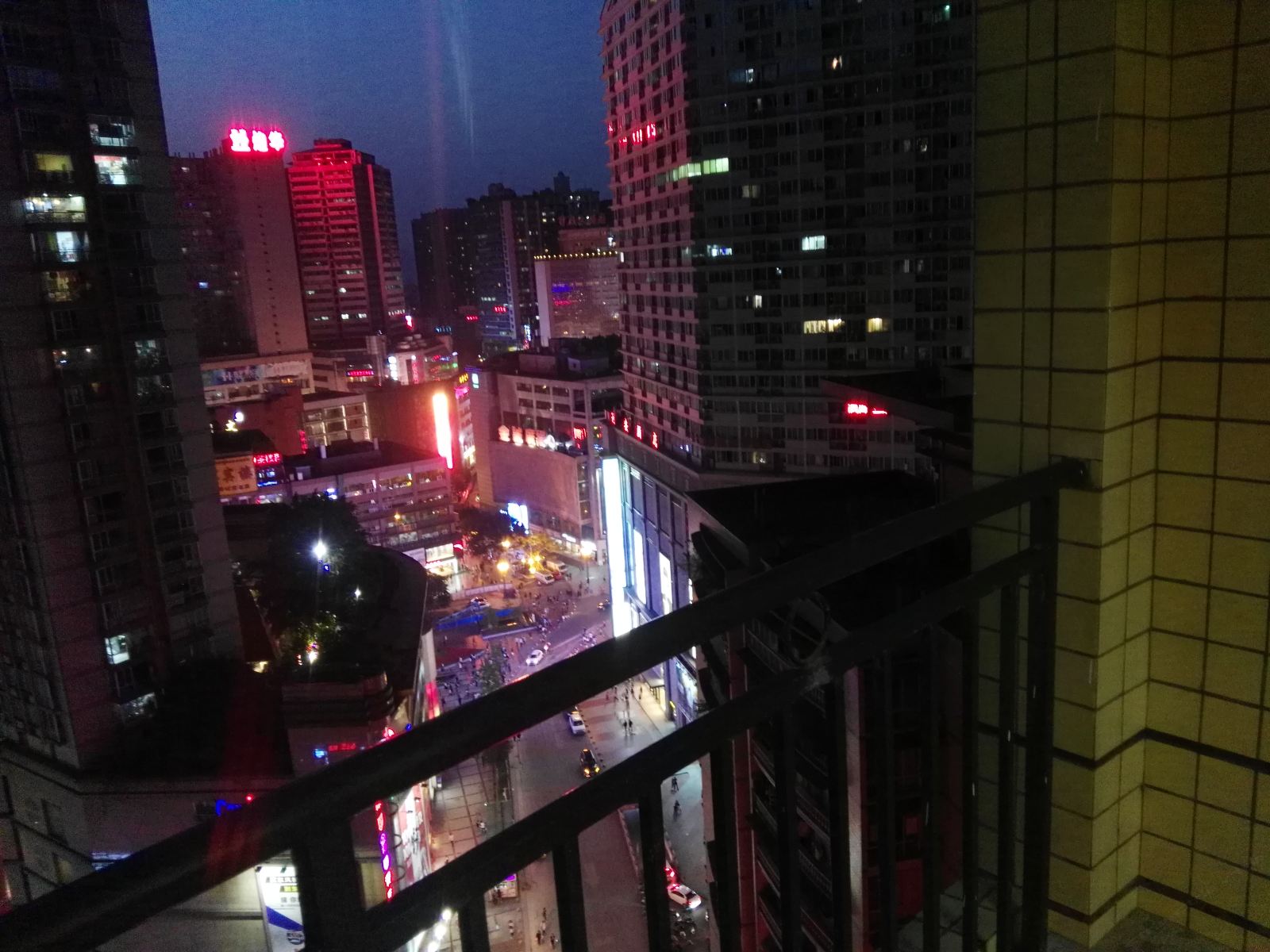 重庆三姐温馨的家普通公寓
