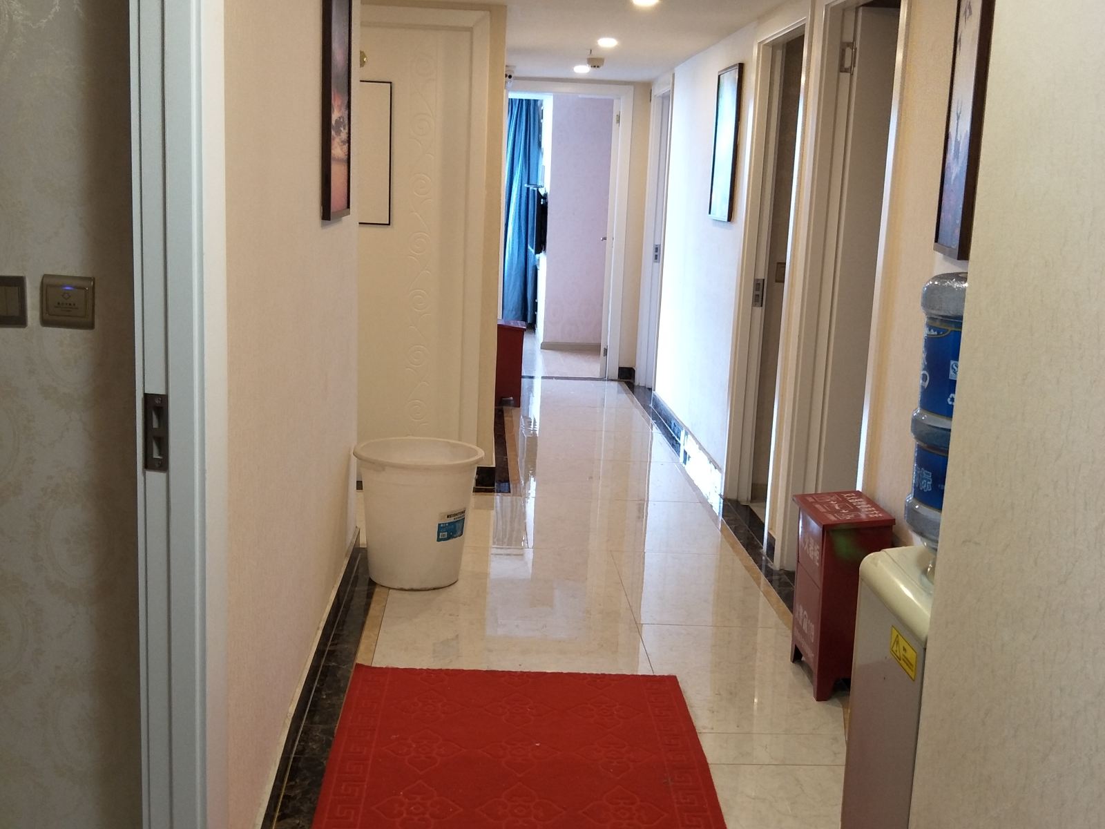 昆明香沁酒店金马碧鸡坊店