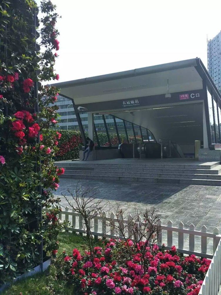 成都小曼房东兼旅欧达人公寓