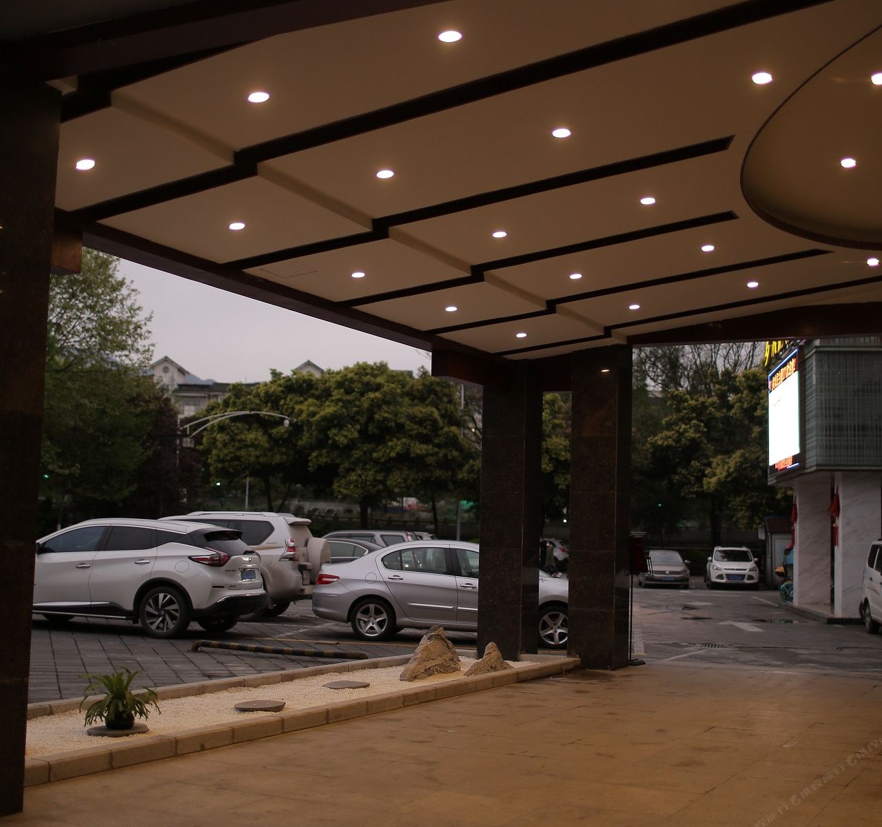铂雅名人酒店(都江堰店)