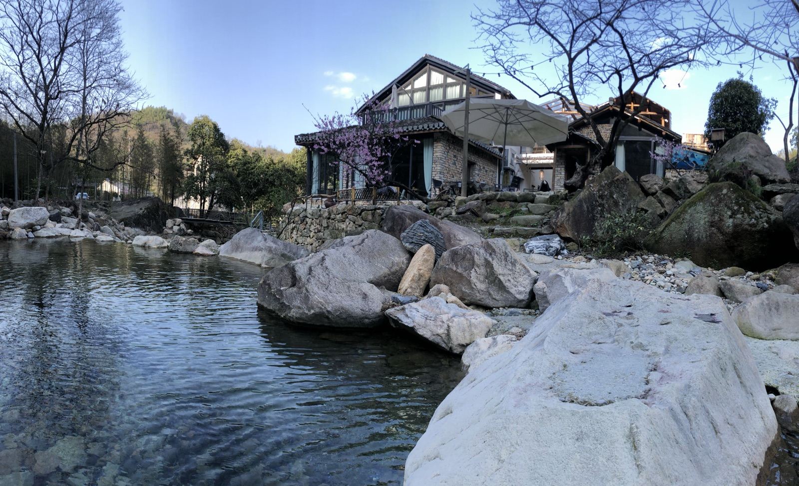 杭州云月山间