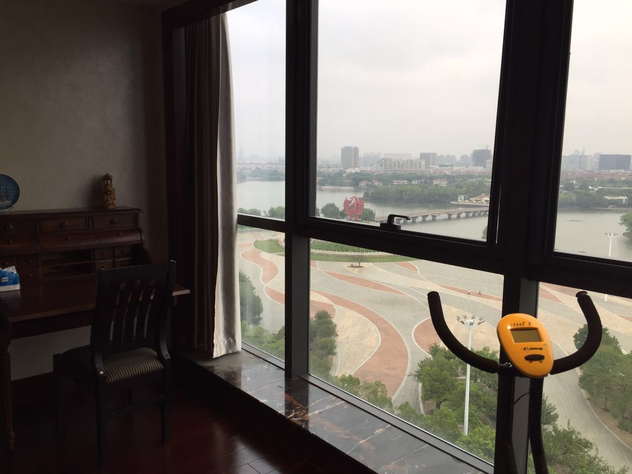 南京绿城水晶蓝湾公寓