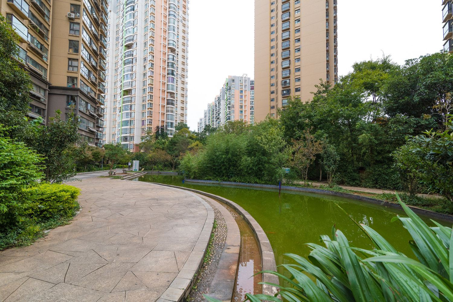 昆明一小间普通公寓