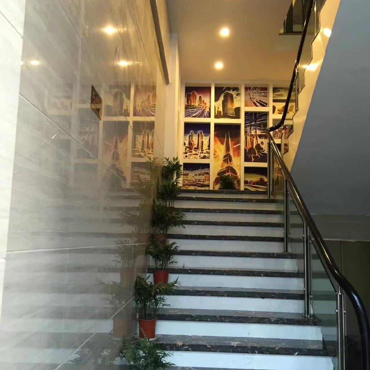 重庆市秀山县拾光创意酒店