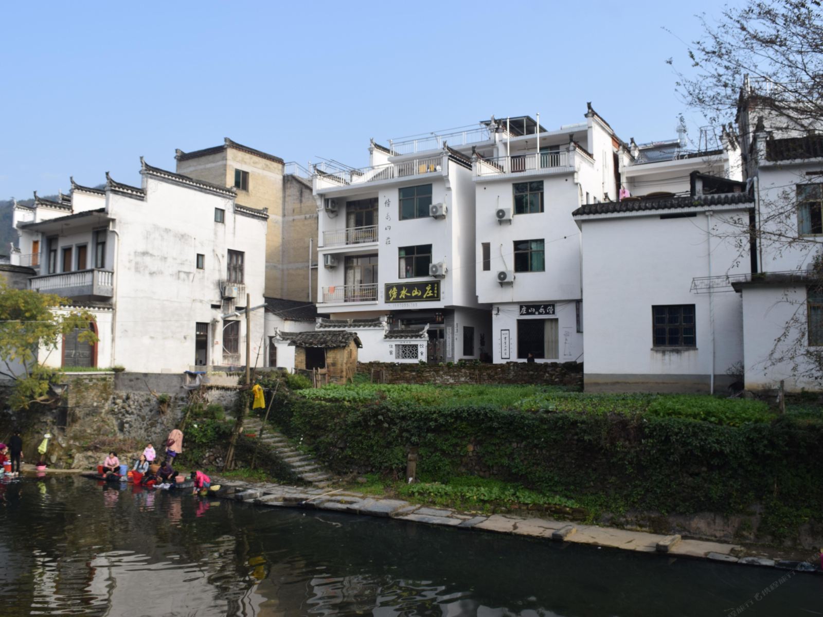 婺源傍水山庄