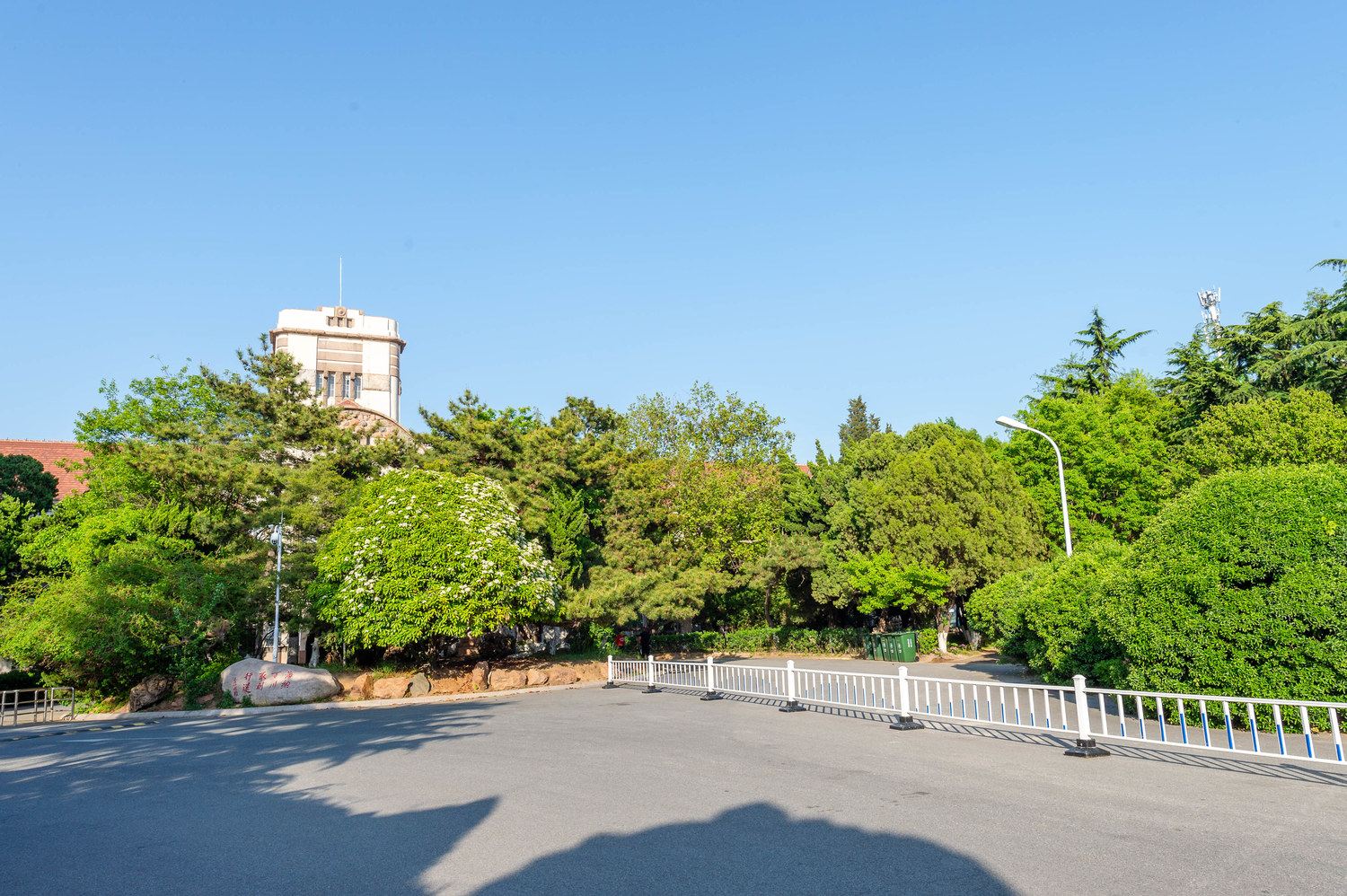 鱼山阁客栈(青岛辛家庄北山公园店)