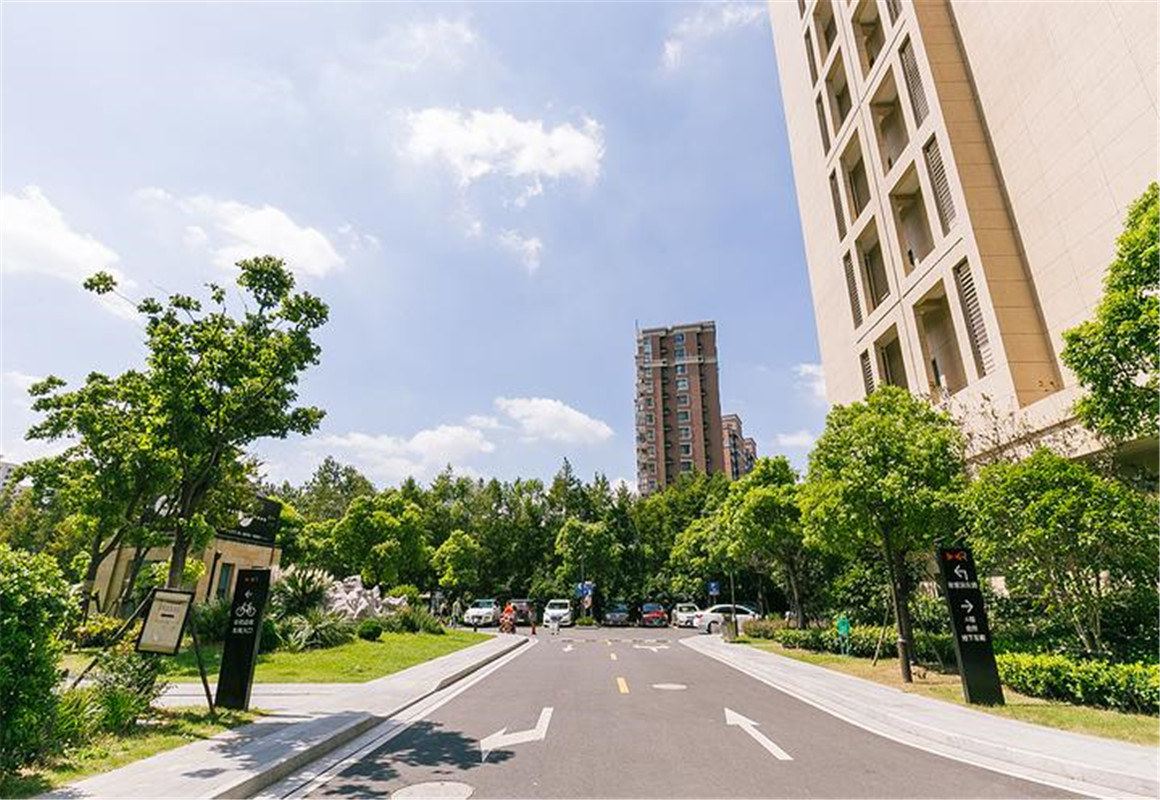 新时代民宿(上海年家浜路店)