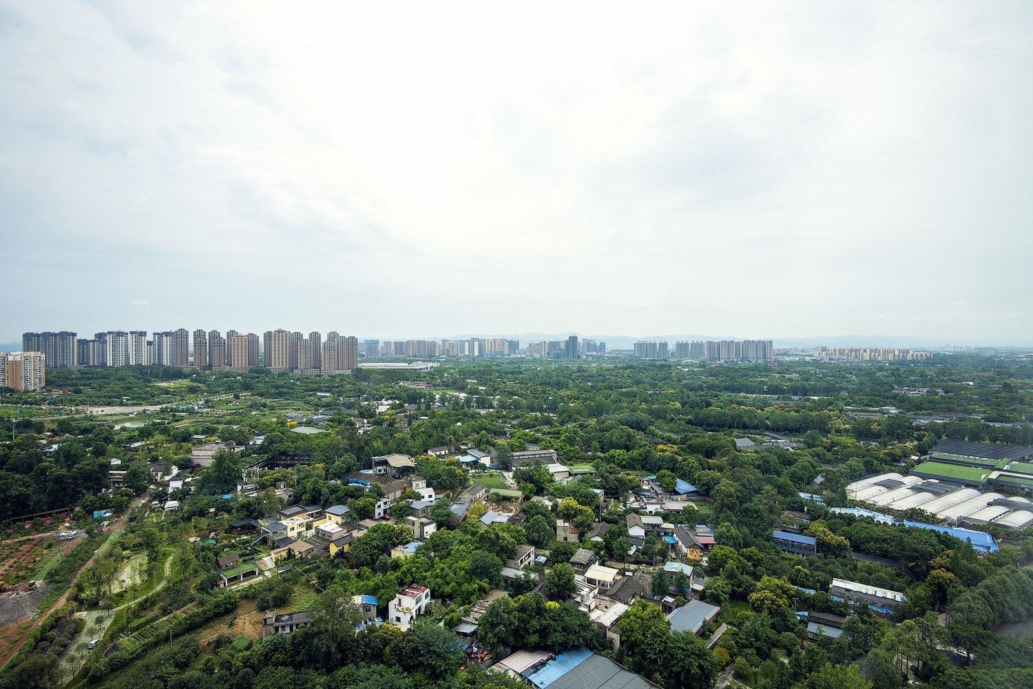 成都Y䁔䁔阳光Y公寓