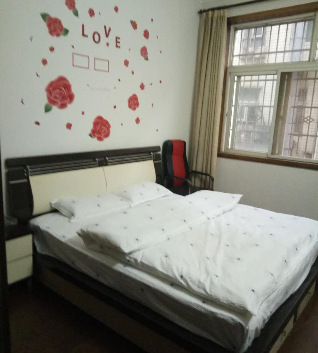 港湾住宿(武汉华夏学院店)