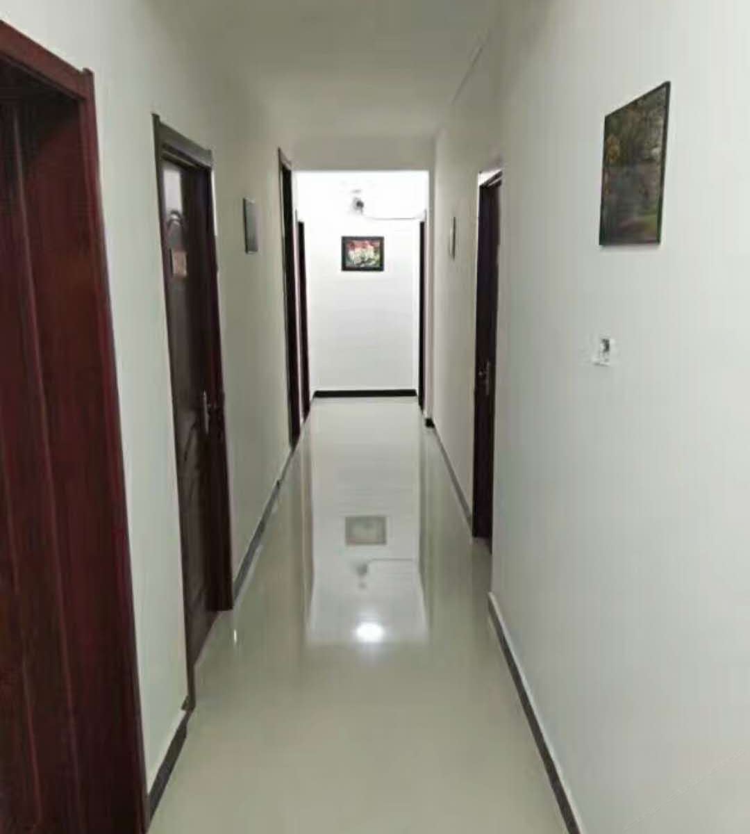 鸿源宾馆(郑州郑尉路店)
