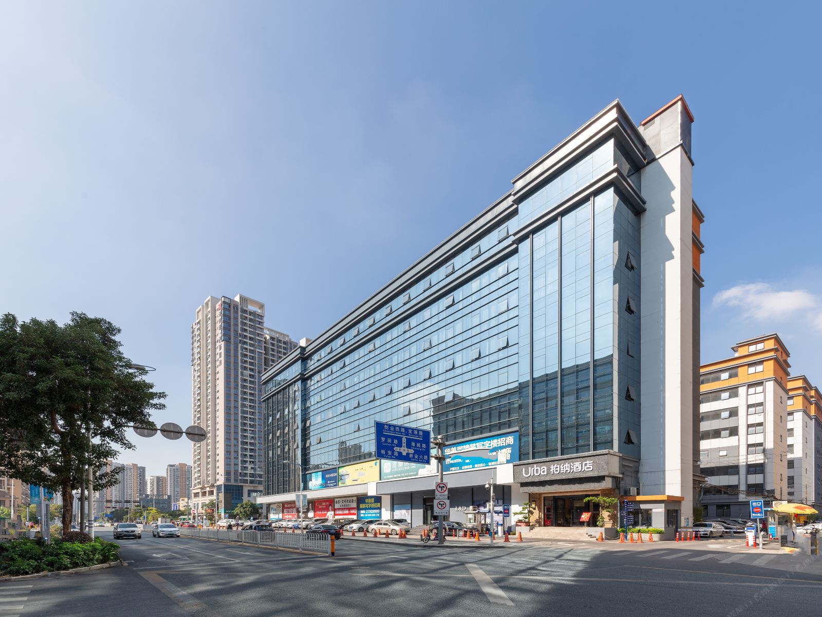 柏纳酒店(深圳宝安中心区宝体地铁站店)
