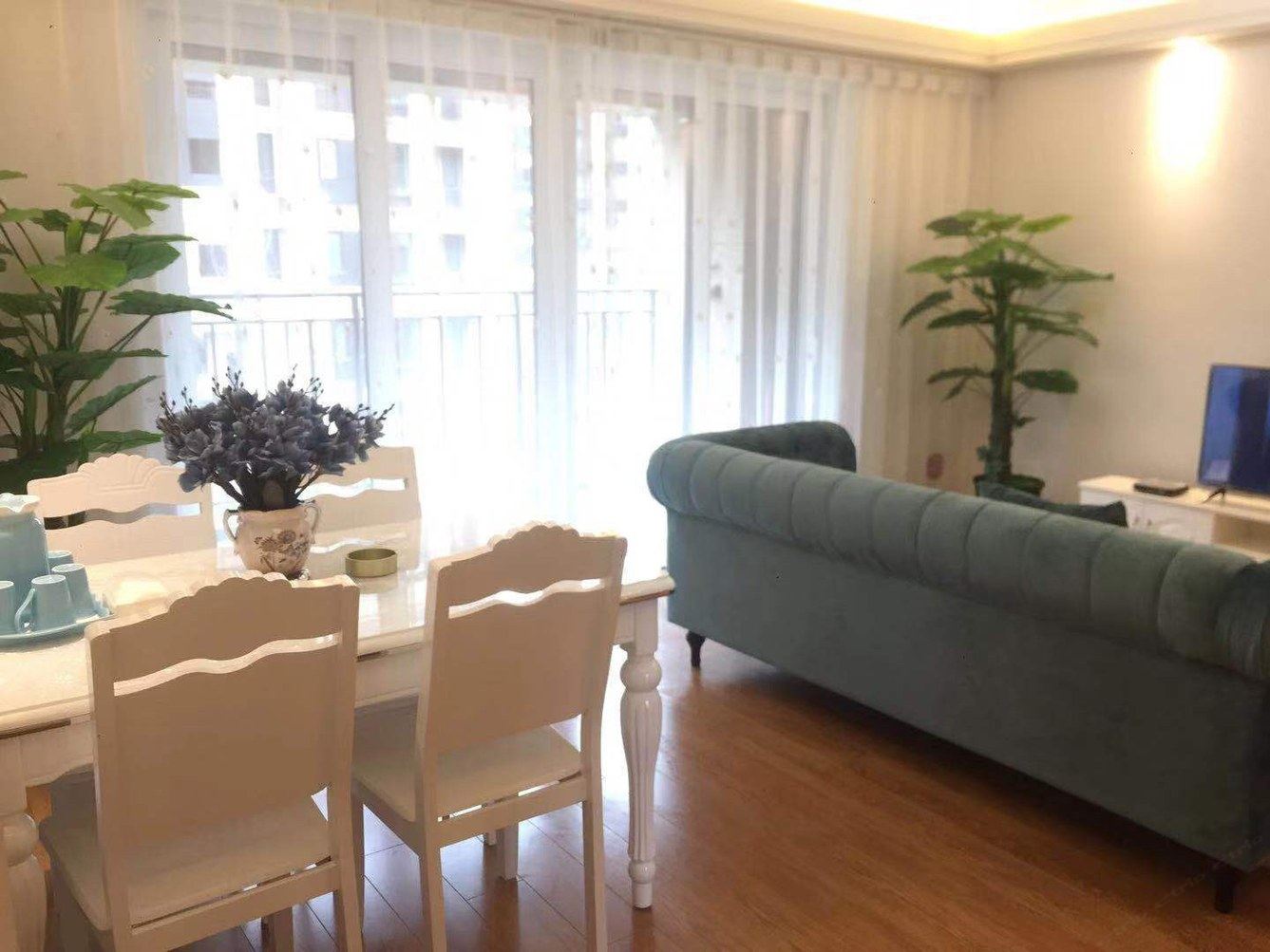 上海原宿Founder公寓(铃兰路分店)