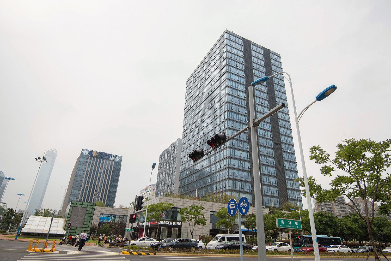 坐享金鸡湖公寓(苏州南施街店)