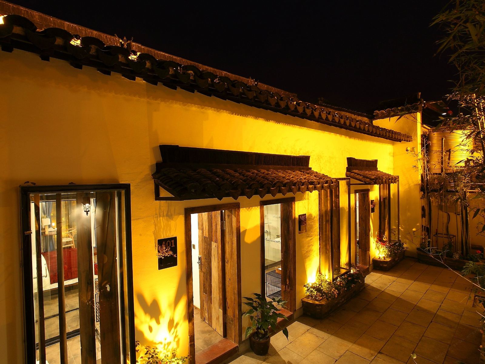 西塘粮仓公社花园酒店