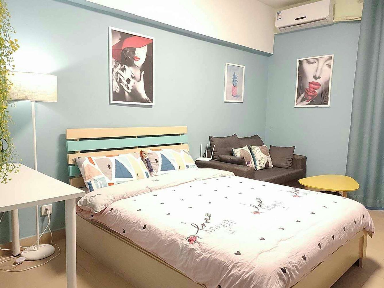 深圳李贞贞公寓(正面引教分店)