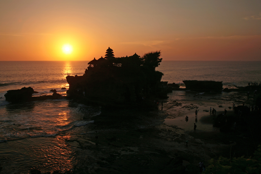 巴厘岛1日游海神庙,特色脏鸭餐,美术馆,乌布皇宫,传统市场,梯田风光
