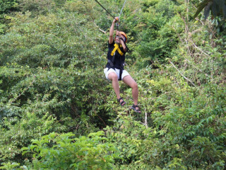 【当地玩乐】<柬埔寨暹粒高空飞索 (Flight of the Gibon)>精彩户外活动 俯瞰吴哥 - 搜狗旅游