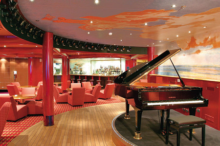 罗素伯爵1921钢琴酒吧