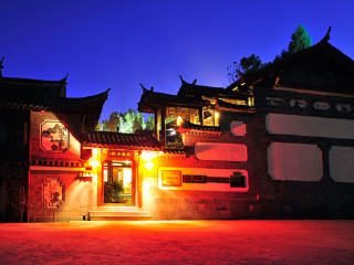 泸沽湖旅游好的团_泸沽湖报团旅游多少钱_期间泸沽湖旅游跟团