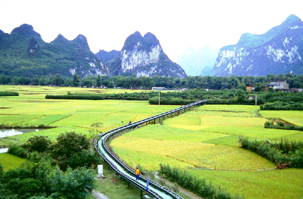 <桂林-阳朔4日自助游>1晚桂林桂山华星酒店，2晚阳朔新西街国际大酒店