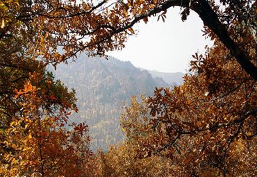 明为喀喇沁蒙 锦山水上公园 锦山水上公园2006年被列为"国家水利风景
