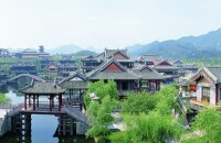 游清明上河图景区