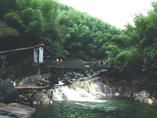 【踏青】齐云山-卢村油菜花海-屯溪老街-太平湖栈道2日跟团游