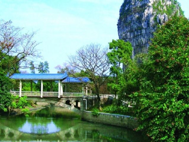  桂林-阳朔-船游漓江-象鼻山-南溪山-芦笛岩-西街动车3日跟团游>大