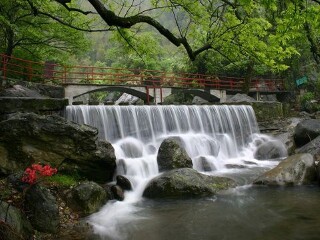廬山旅游花多少錢_廬山旅游報價_廬山旅游組團(tuán)