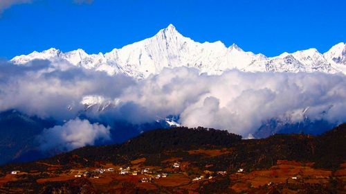  昆大丽-香格里拉-梅里雪山11日游>经济实惠休闲(当地游)