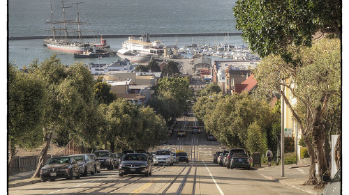 http:\/\/www.tuniu.com\/tour\/210133922