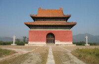 游览裕陵圣德神功碑亭