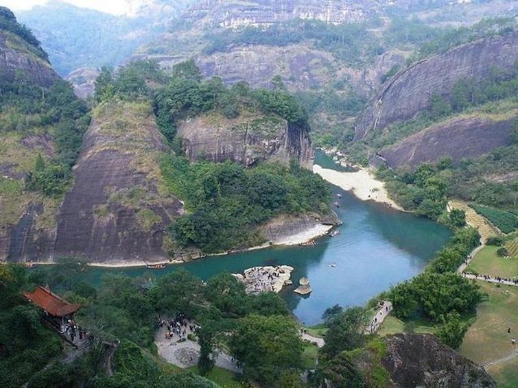 黄岗山大峡谷