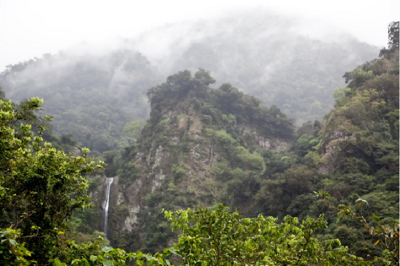 台湾旅游 花莲县旅游 富里乡旅游 罗山瀑布旅游 罗山瀑布图片