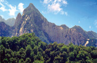 游览红崖湖景区