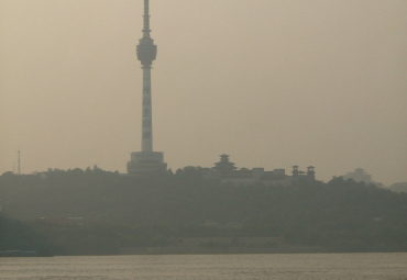 龟山电视塔图片