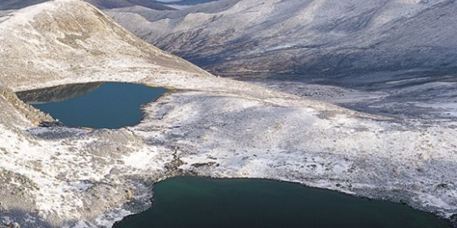 怒江高山冰碛湖