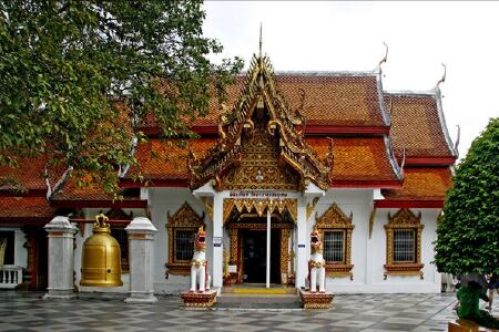 [国庆]<泰国清迈4晚5日游>限时免落地签广州南航正点机，B线清迈清莱双城游，畅游白蓝庙，升级一晚独栋别墅A线清迈一地悠闲游