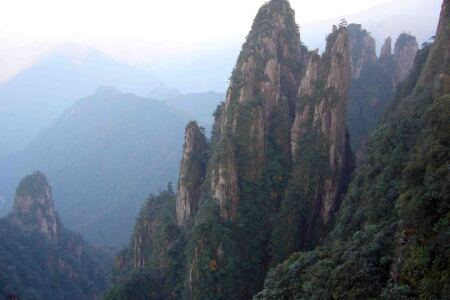 游览莽山天台山,鬼子寨,猴王寨三大景区 ◆【安仁稻田公园】置身