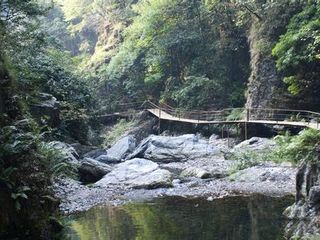 洪山竹海附近旅游景点介绍_途牛