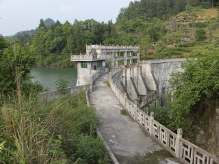 地址:黑龙江省哈尔滨市宾县县城西南查看地图 简介:黑龙江二龙山