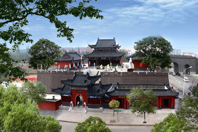 现经国家文物局和湖北省人民政府批准复建的荆州关羽祠,具有明清时期