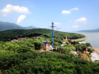 吉林-松花湖-长白山-镜泊湖-哈尔滨-五大连池-呼伦贝尔-满洲里双飞10
