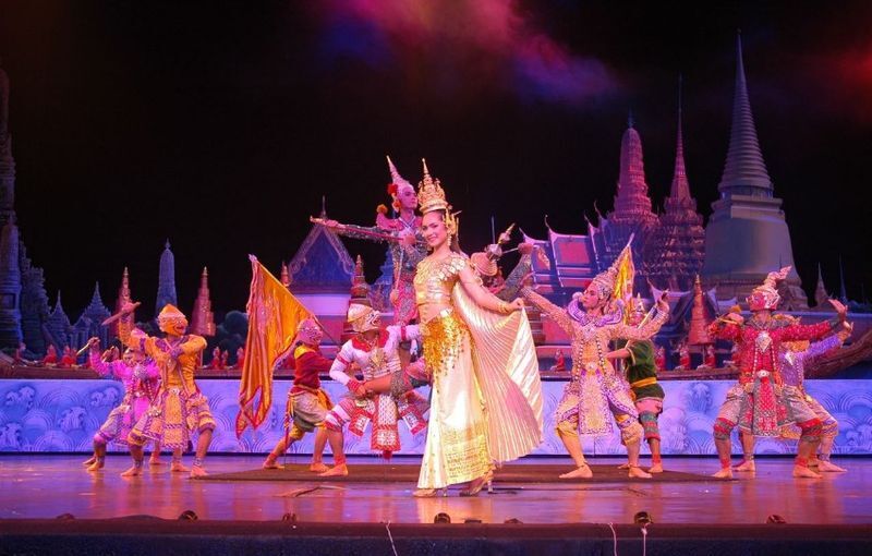 139元!享价值175元的 芭提雅艺城入园+表演+