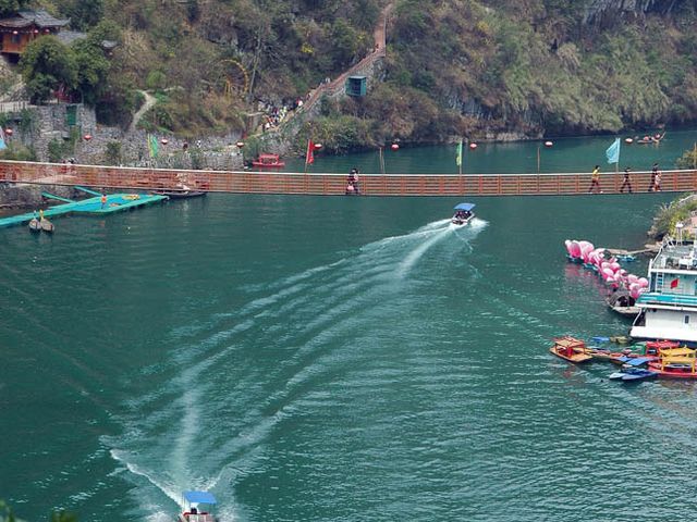  三峡大坝-三峡-宜昌西陵峡双动2日游>武汉往返 体验玻璃栈道 猴溪