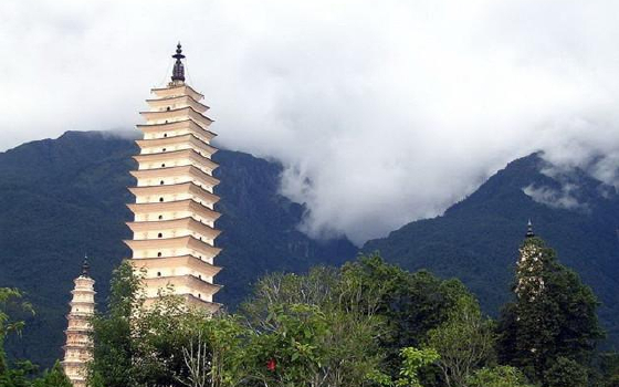 地址:辽宁省鞍山市千山区千山东路79