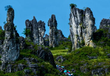 贵州黔西南双乳峰景区图片_贵州黔西南双乳峰景区旅游
