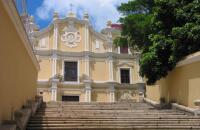 参观圣若瑟修院大楼及圣堂