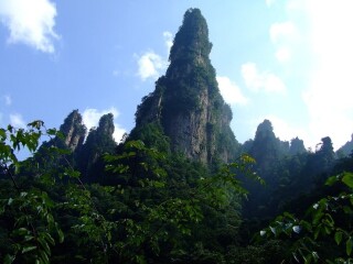 湖南鳳凰古城旅游費用多少_湖南鳳凰古城游組團_湖南鳳凰古城跟團游與自由行